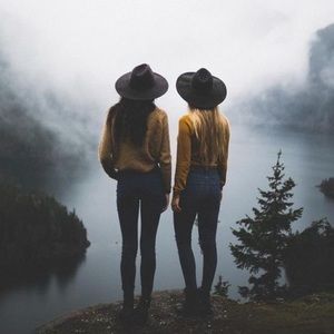 Meet your Posher, Brooke